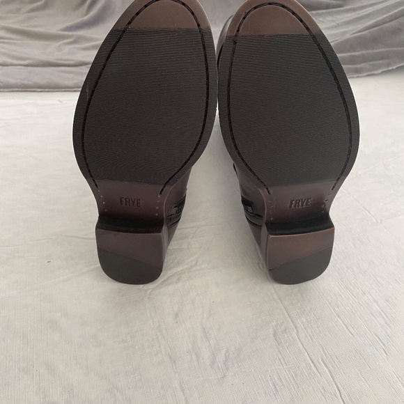 NIB Frye Molly Button Tall Boots DARK 7M - Picture 3 of 3